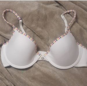 *4 for $28* *Excellent condition* Xhilaration bra